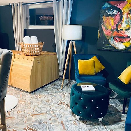 Rooms & Apartment Zala Airport Shuttle Option ツェルクニェ・ナ・ゴレニスケム エクステリア 写真