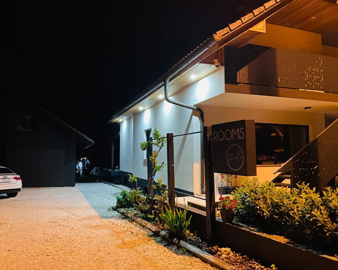 Rooms & Apartment Zala Airport Shuttle Option ツェルクニェ・ナ・ゴレニスケム エクステリア 写真
