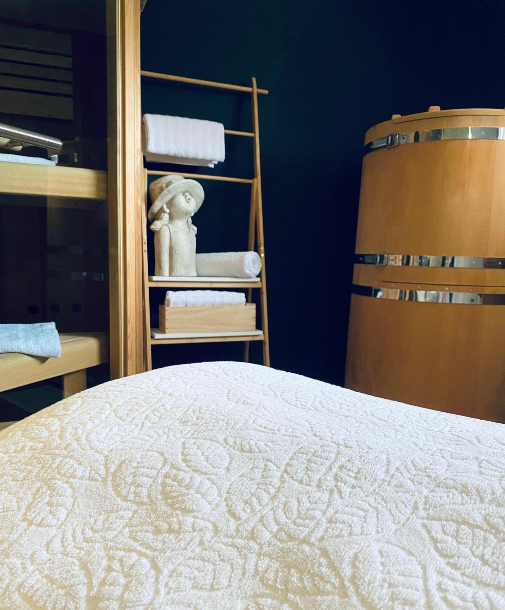 Rooms & Apartment Zala Airport Shuttle Option ツェルクニェ・ナ・ゴレニスケム エクステリア 写真